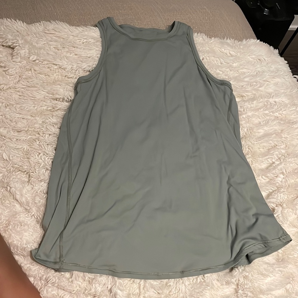 NWOT Nvgtn workout Tank